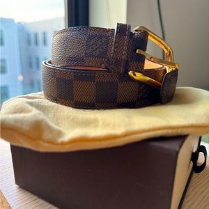 LV men’s damier belt, 40, new without tags